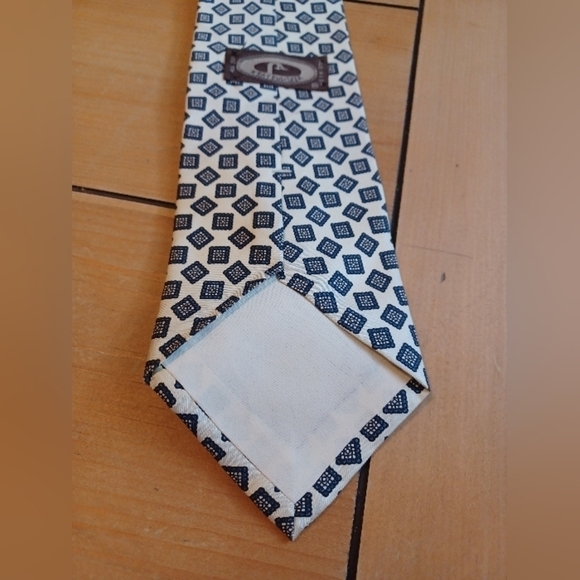 NWOT Bert Pulitzer 100% Silk Necktie Geometric Pattern Cream and Blue - Picture 4 of 5